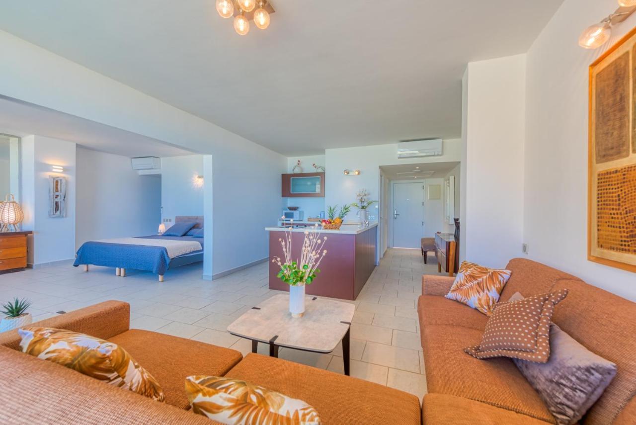 Le Domaine Anse Marcel Beach Resort 외부 사진