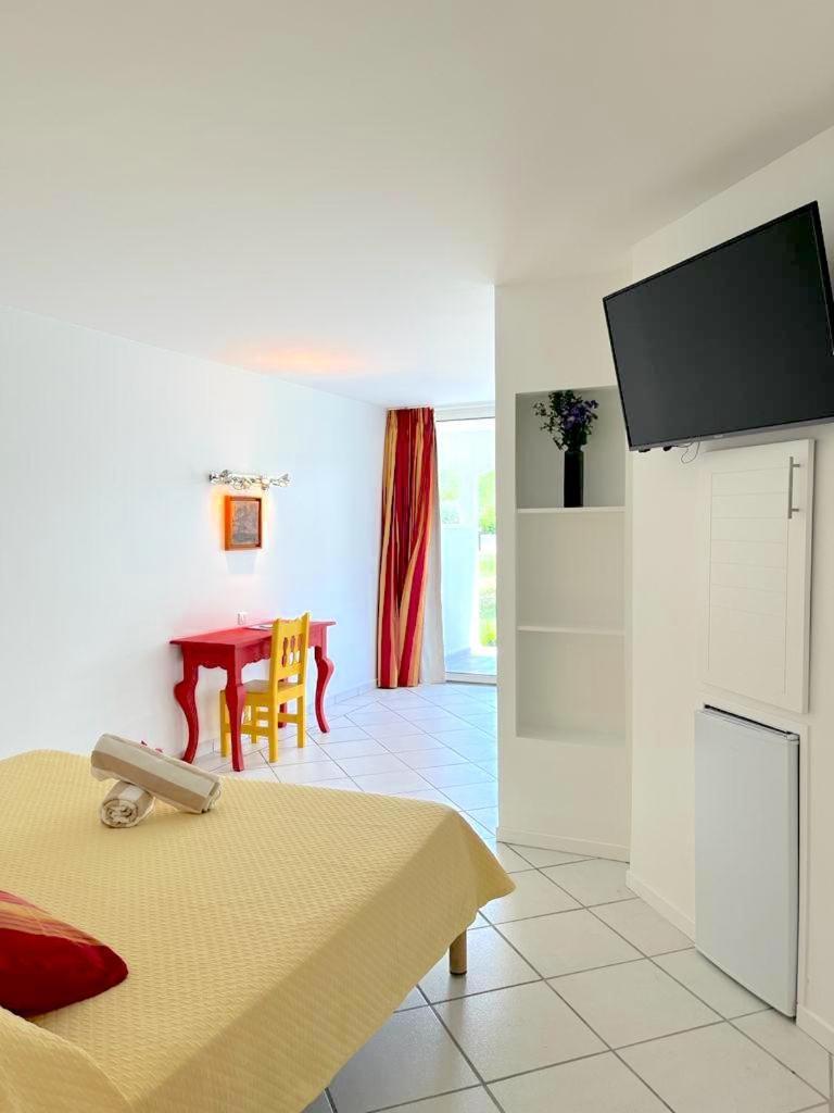 Le Domaine Anse Marcel Beach Resort 외부 사진