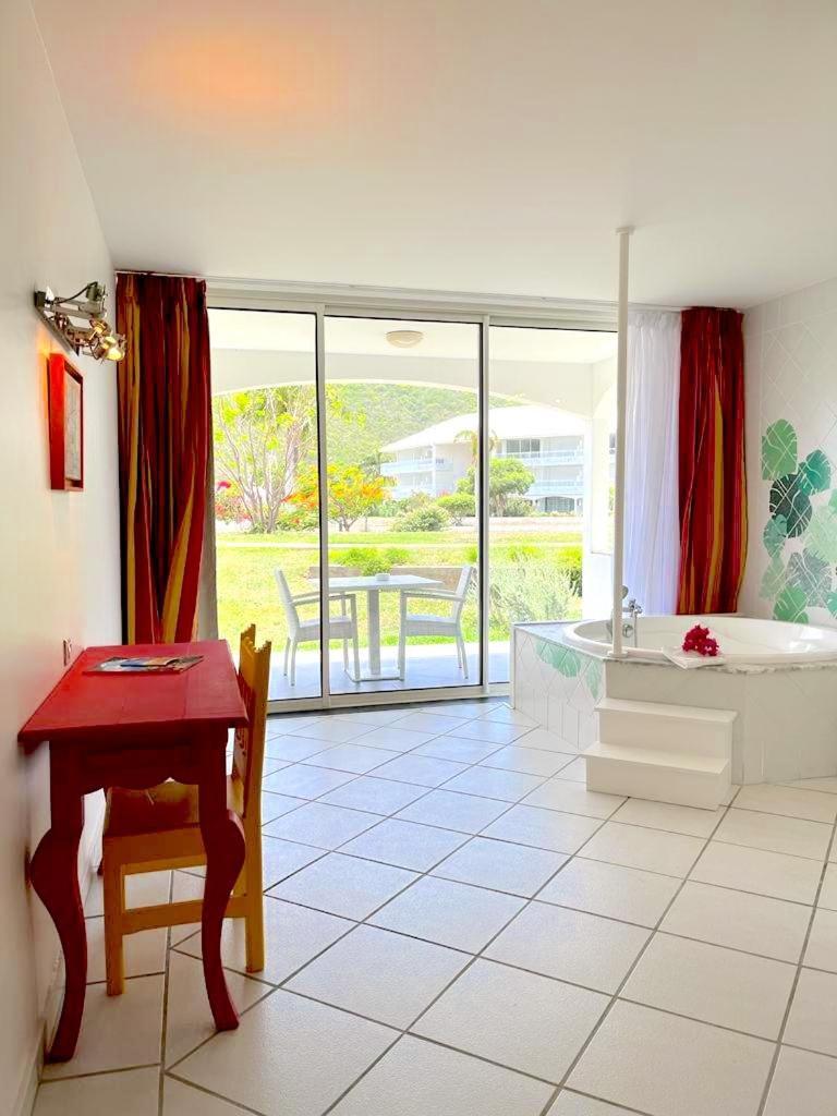 Le Domaine Anse Marcel Beach Resort 외부 사진