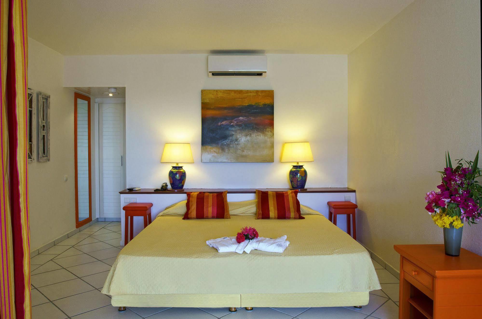 Le Domaine Anse Marcel Beach Resort 외부 사진